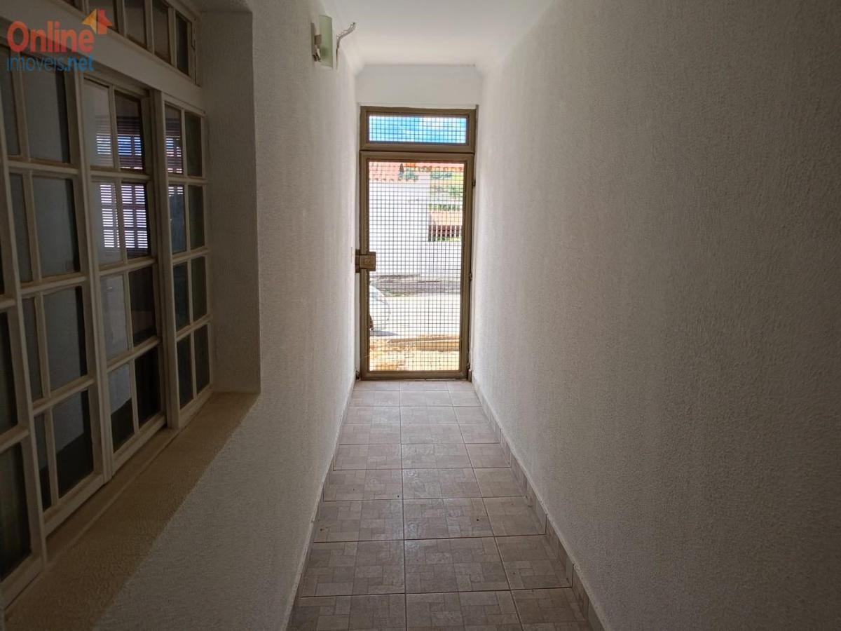 Casa, Dom Pedro I, 1 Quarto, 0 Vaga, 0 Suíte