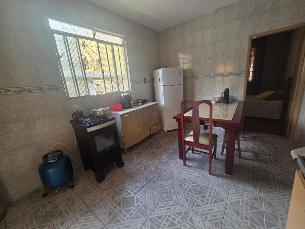 Casa, Novo Glória, 4 Quartos, 5 Vagas, 2 Suítes