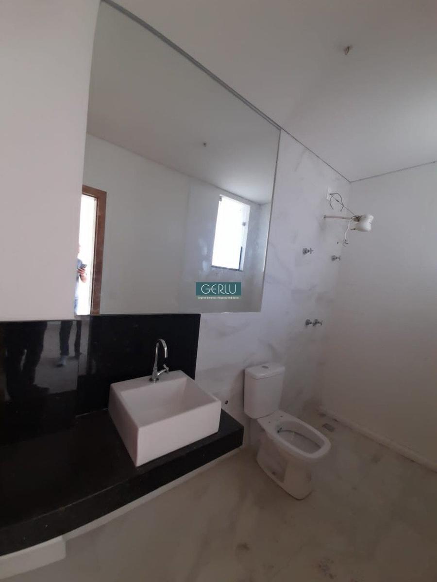 Casa, Jardim Casa Branca, 3 Quartos, 2 Vagas, 1 Suíte