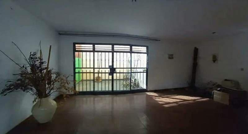 Casa, Cidade Nova, 5 Quartos, 3 Vagas, 1 Suíte