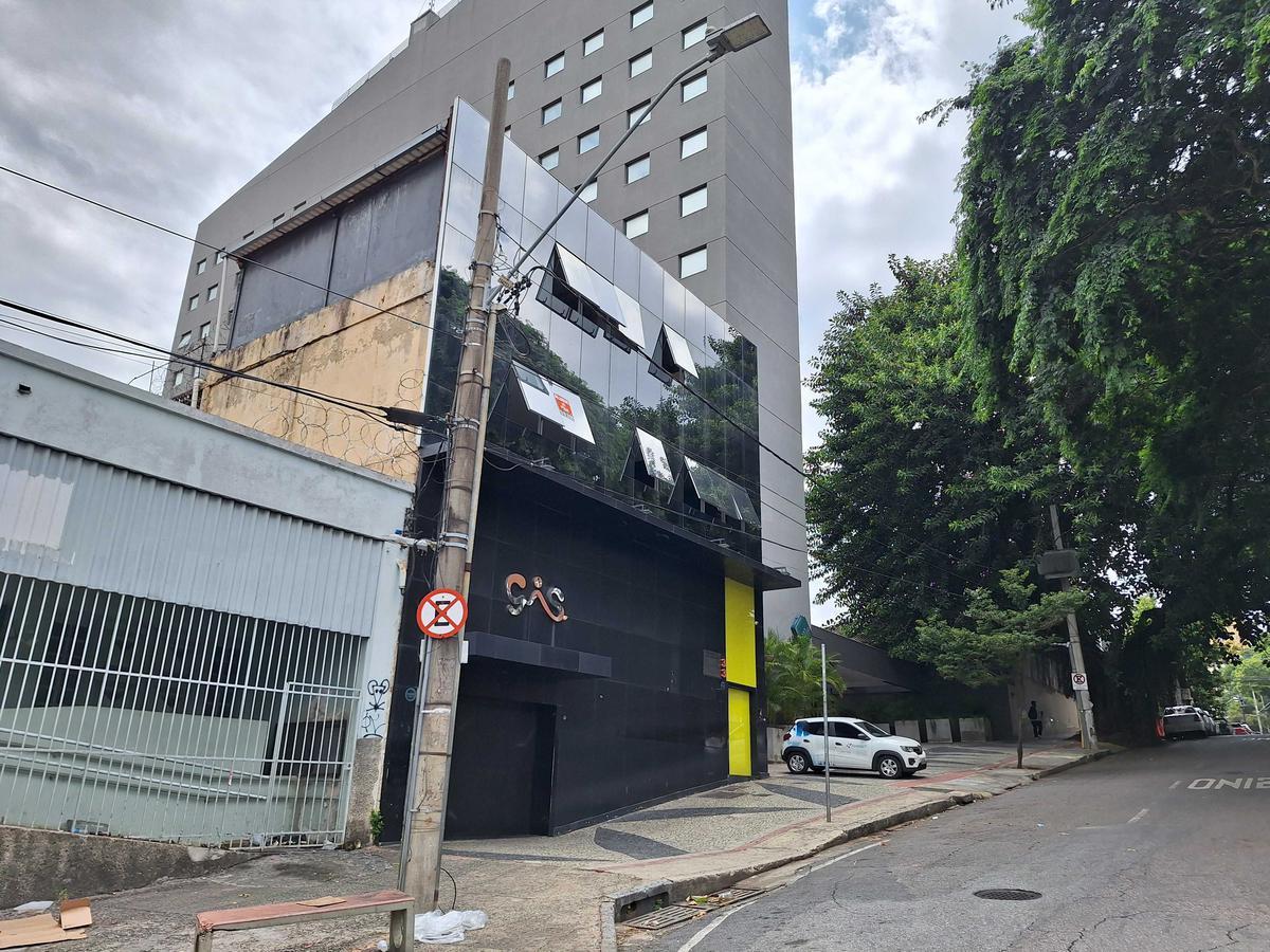 Prédio, Barro Preto, 6 Quartos, 0 Vaga