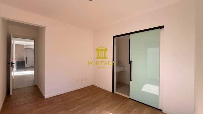 Apartamento, São Pedro, 2 Quartos, 2 Vagas, 1 Suíte