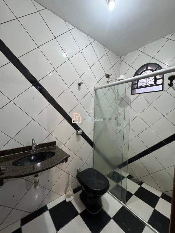 Casa, Solar do Barreiro, 3 Quartos, 4 Vagas, 1 Suíte