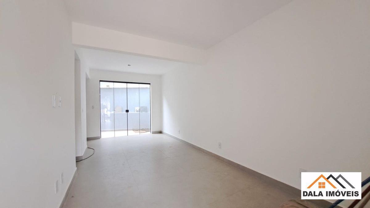 Casa, Planalto, 3 Quartos, 2 Vagas, 1 Suíte