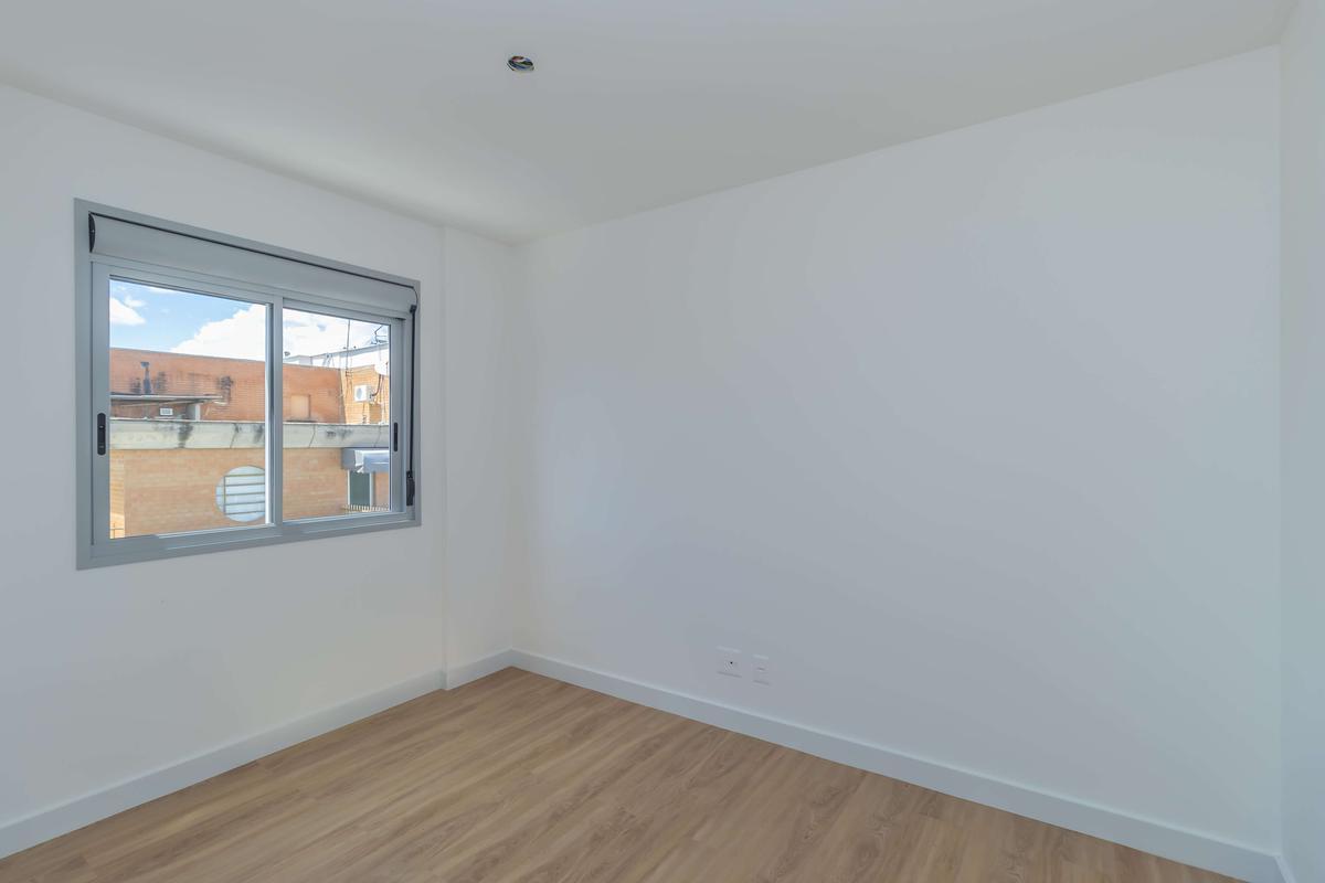 Apartamento, Sagrada Família, 3 Quartos, 2 Vagas, 1 Suíte