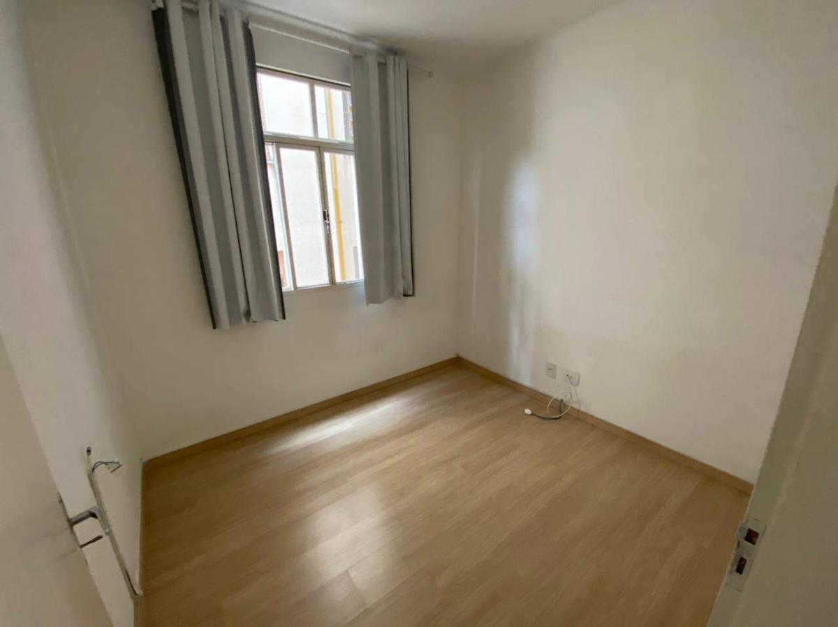 Apartamento, Estoril, 4 Quartos, 1 Vaga, 1 Suíte