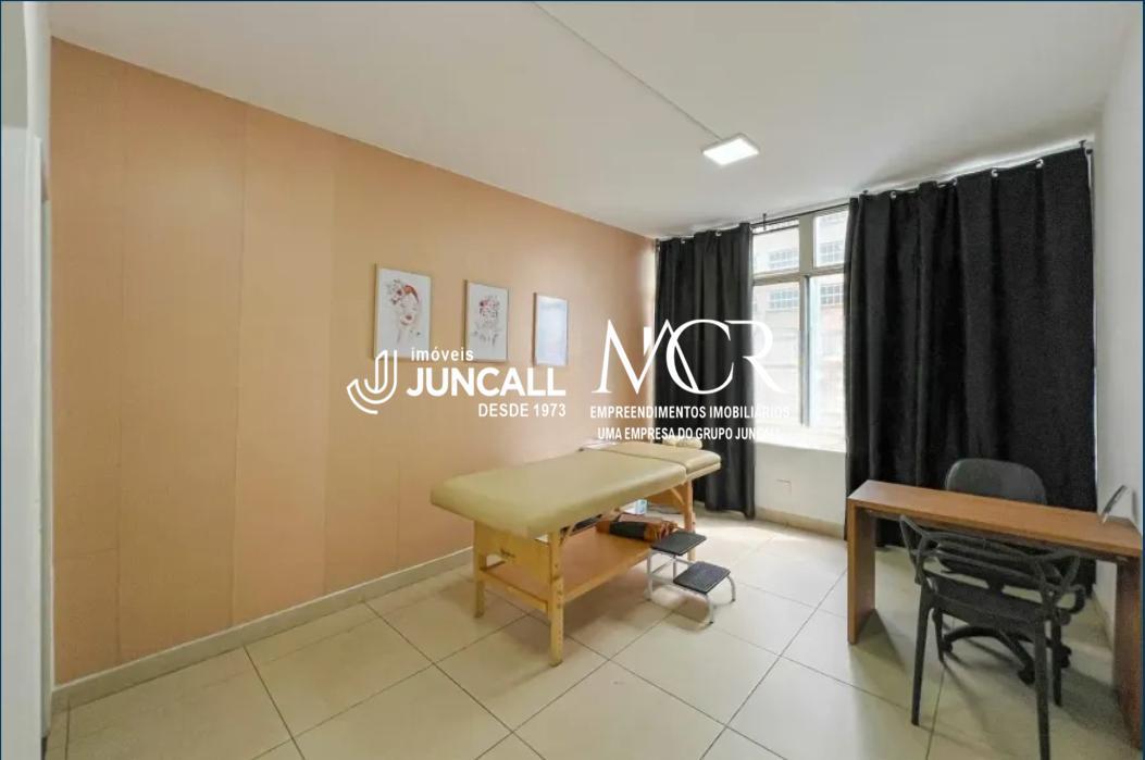 Sala, Centro