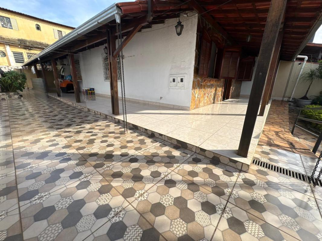 Casa, Barreiro, 3 Quartos, 1 Vaga, 1 Suíte
