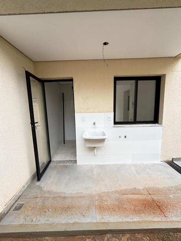 Apartamento, Santa Mônica, 2 Quartos, 1 Vaga