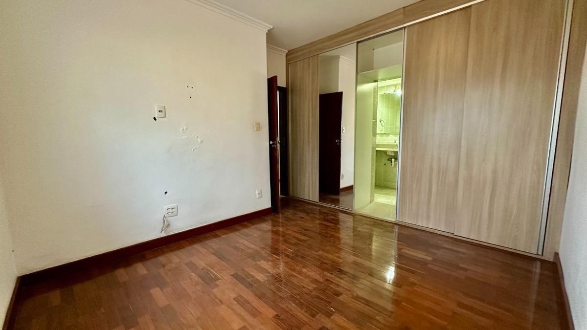 Casa, Itapoã, 5 Quartos, 5 Vagas, 2 Suítes