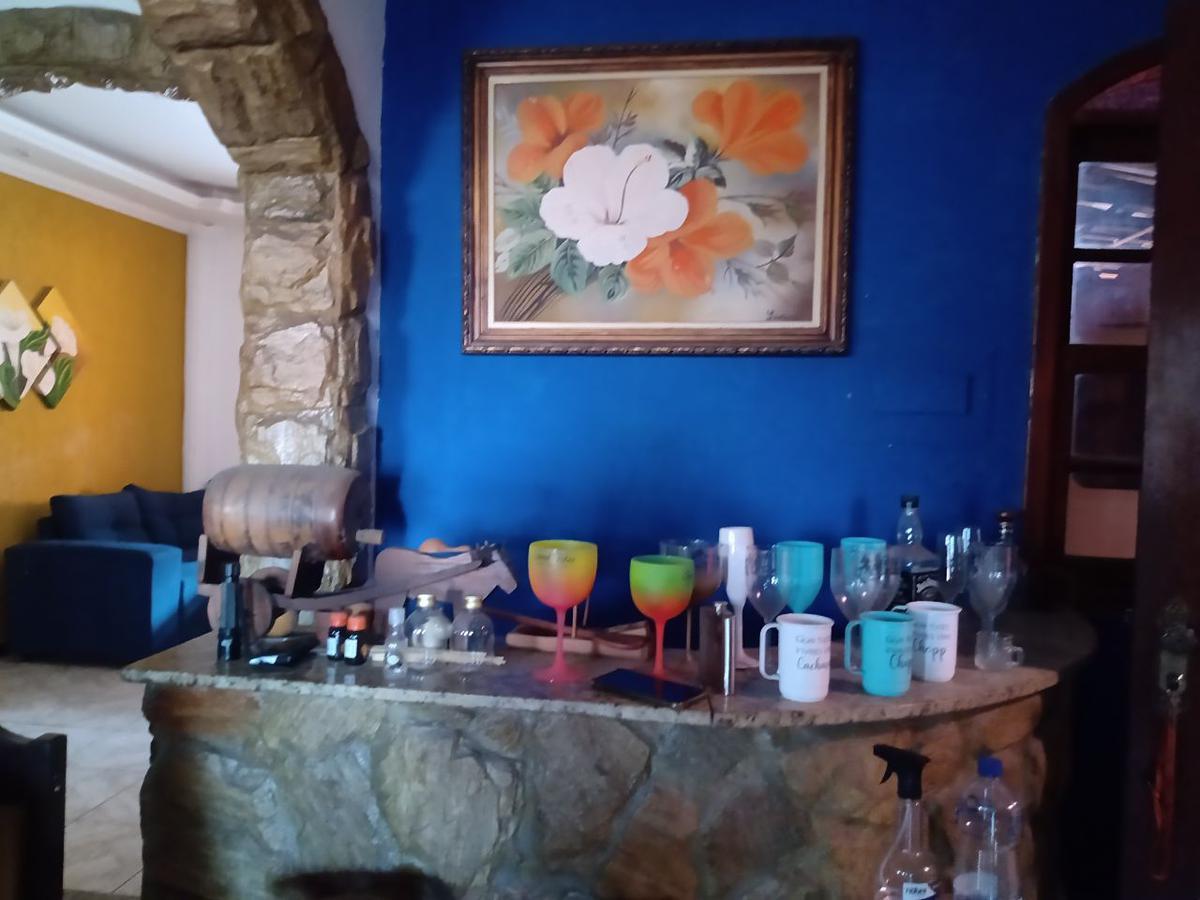 Casa, Funcionários, 3 Quartos, 2 Vagas, 1 Suíte