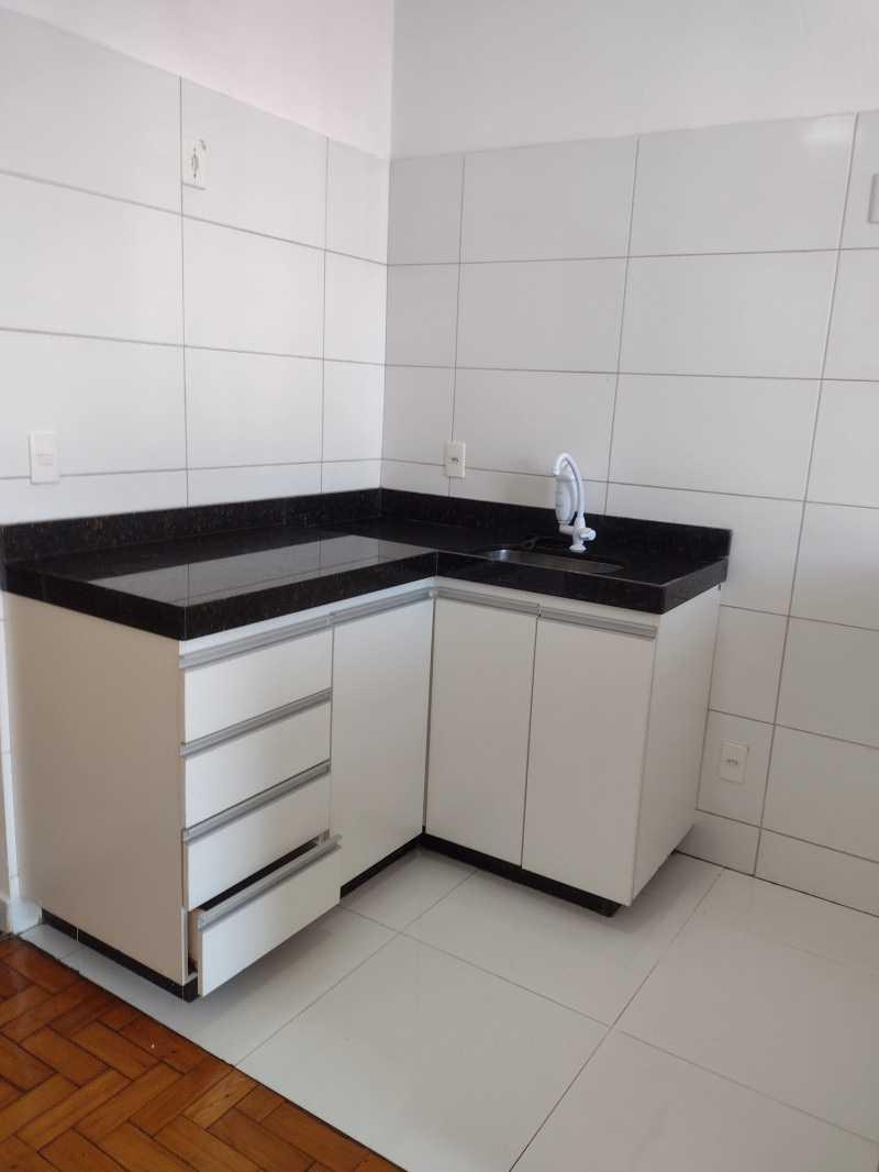 Quitinete, Barro Preto, 1 Quarto, 0 Vaga