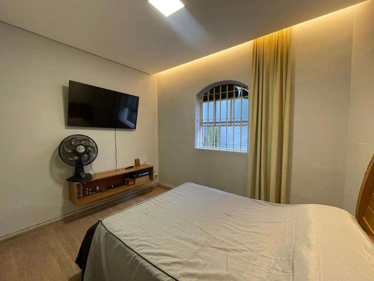 Casa, Santa Lúcia, 5 Quartos, 4 Vagas, 1 Suíte