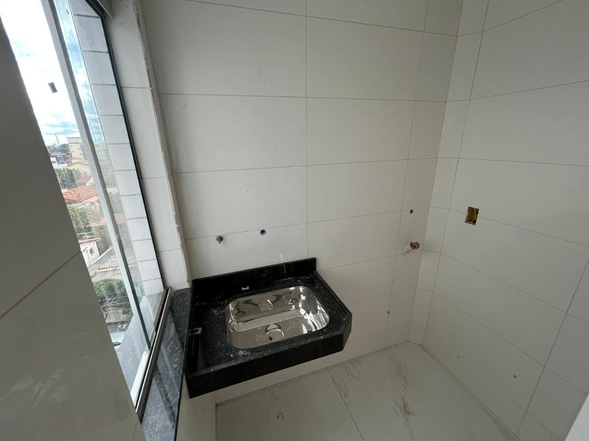 Apartamento, Santa Cruz Industrial, 3 Quartos, 2 Vagas, 1 Suíte