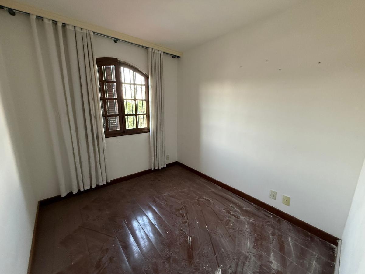 Casa, Planalto, 4 Quartos, 3 Vagas, 2 Suítes