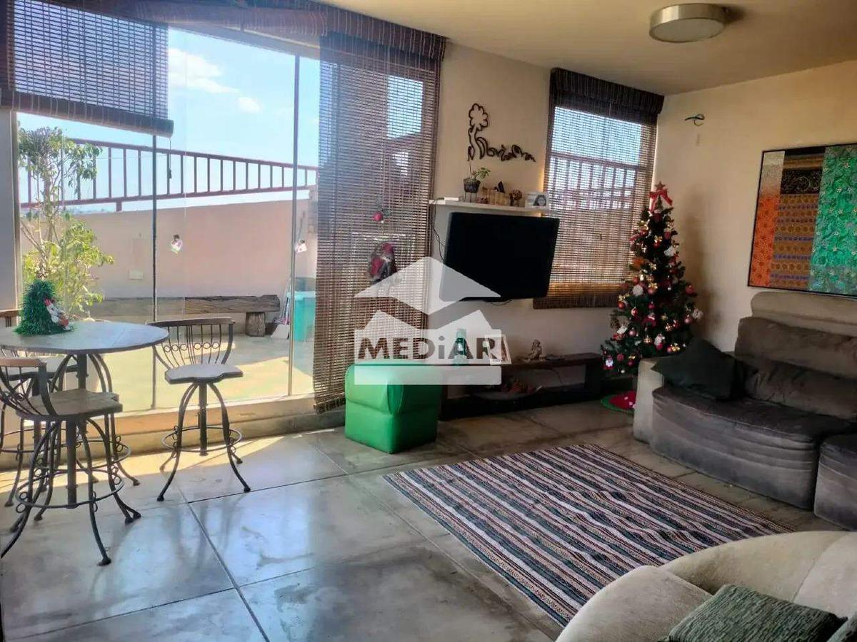 Cobertura, Santa Cruz, 3 Quartos, 2 Vagas, 1 Suíte