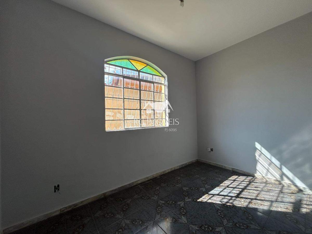Casa, Diamante, 4 Quartos, 6 Vagas, 1 Suíte