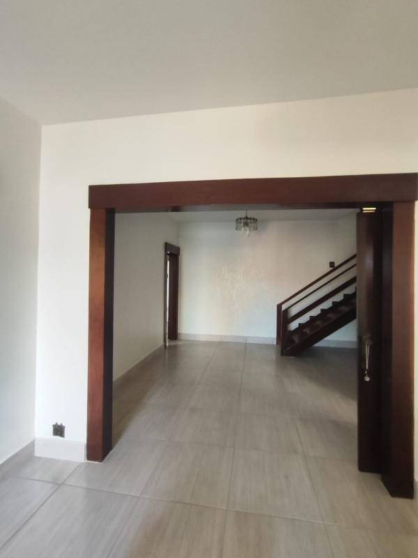 Casa, Caiçaras, 5 Quartos, 3 Vagas, 1 Suíte