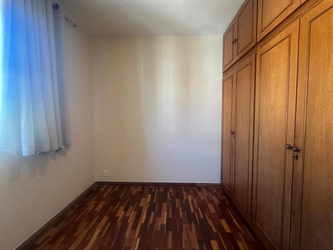 Apartamento, Sagrada Família, 3 Quartos, 2 Vagas, 1 Suíte
