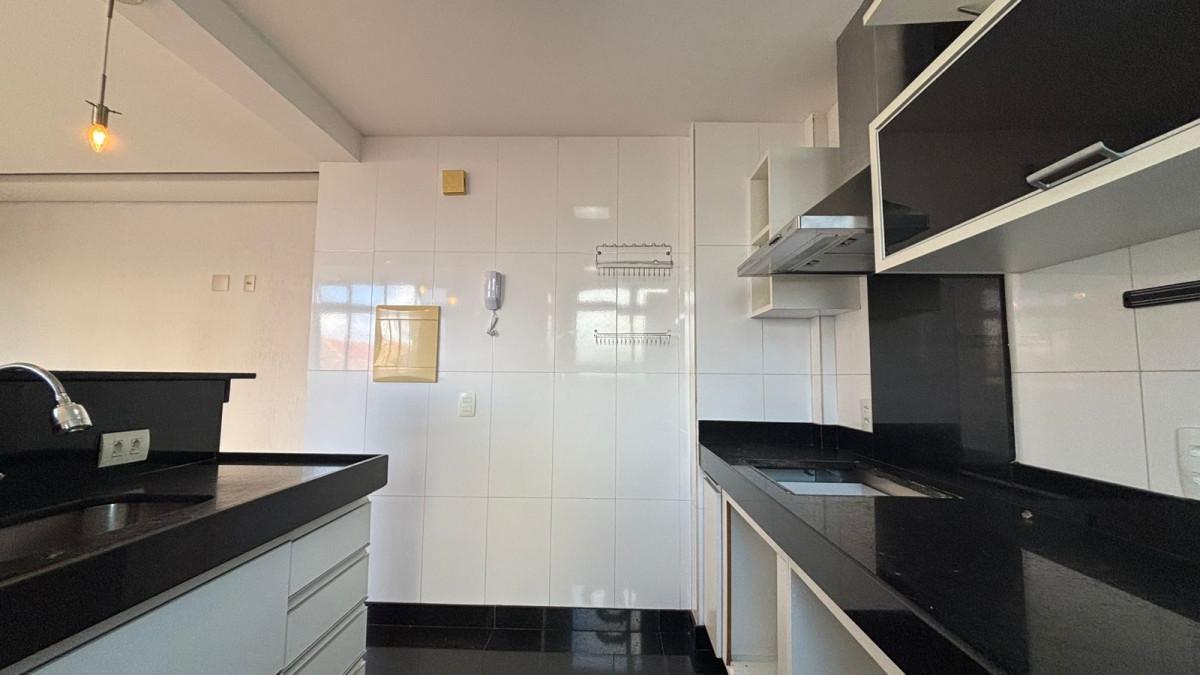 Apartamento, Sagrada Família, 3 Quartos, 2 Vagas, 1 Suíte