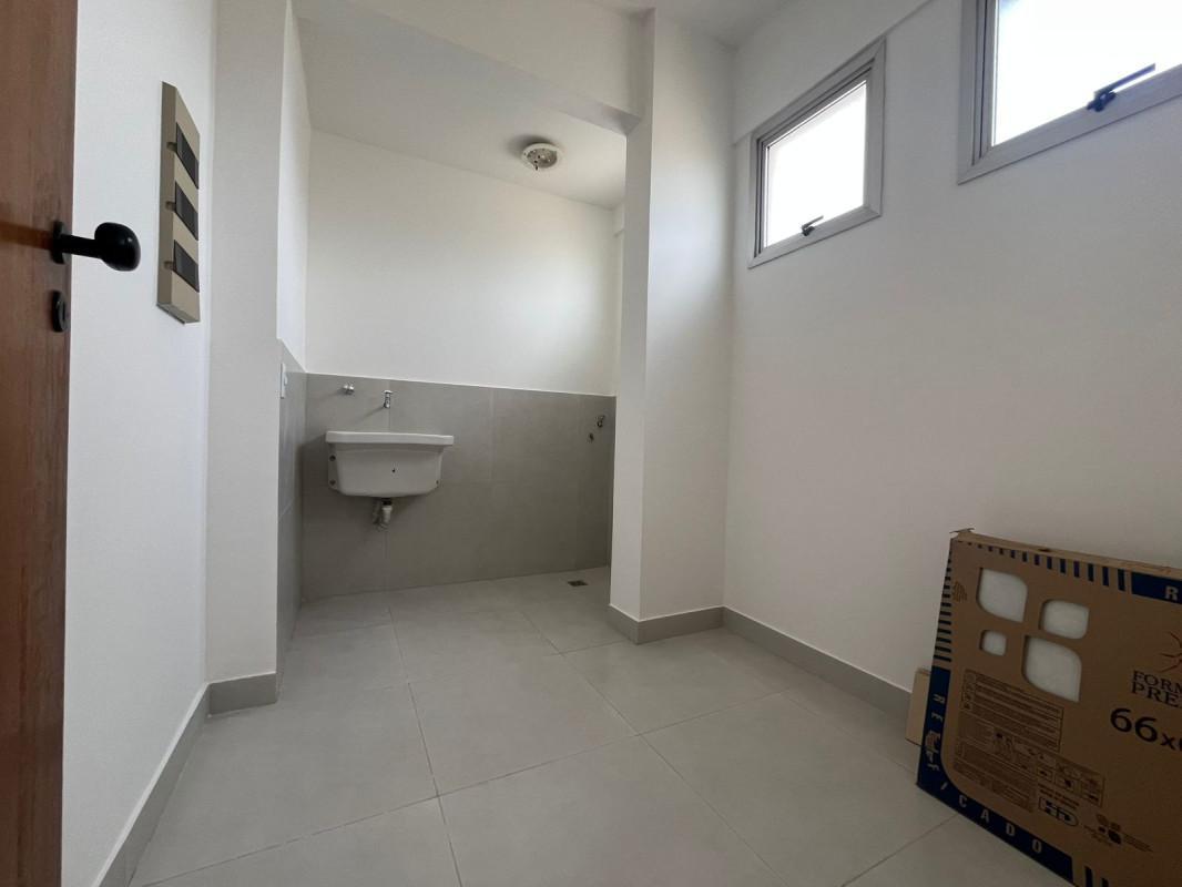 Apartamento, Funcionários, 3 Quartos, 2 Vagas, 1 Suíte