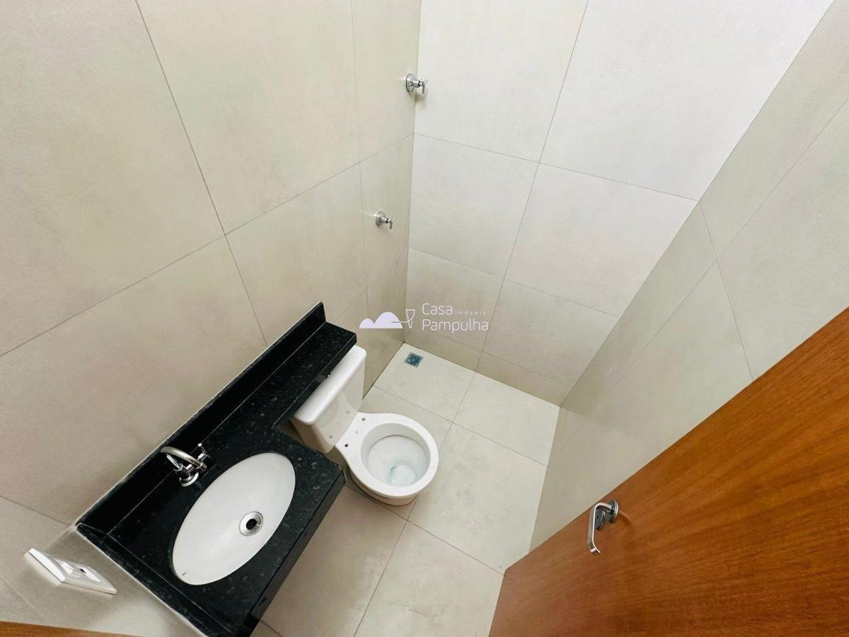 Casa, Santa Mônica, 2 Quartos, 0 Vaga, 2 Suítes