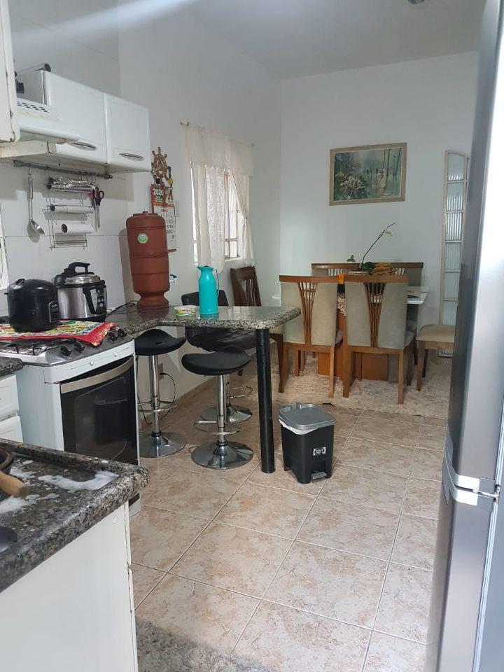 Casa, Industrial, 3 Quartos, 1 Vaga, 1 Suíte