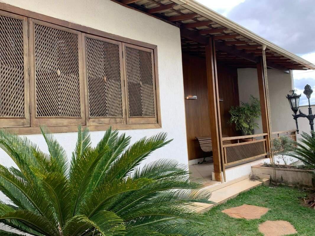 Casa, Alto Barroca, 3 Quartos, 4 Vagas, 1 Suíte