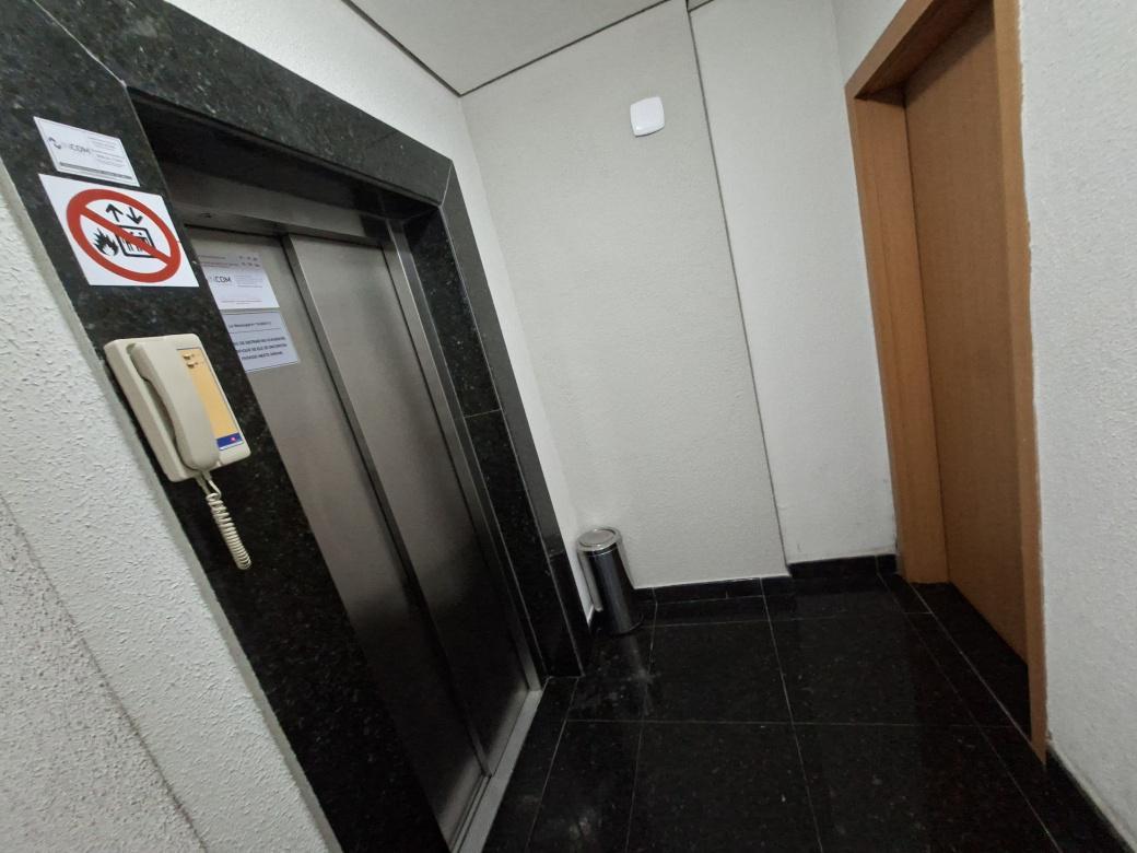 Apartamento, Funcionários, 2 Quartos, 2 Vagas, 1 Suíte