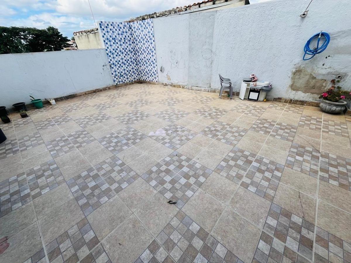 Casa, Planalto, 3 Quartos, 4 Vagas, 1 Suíte