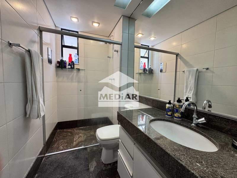 Apartamento, Sion, 3 Quartos, 4 Vagas, 1 Suíte