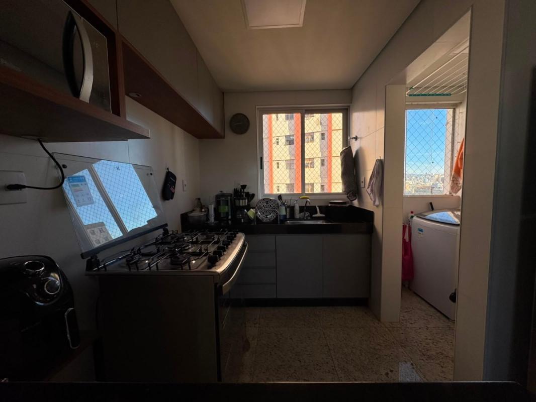 Apartamento, Colégio Batista, 2 Quartos, 2 Vagas, 1 Suíte