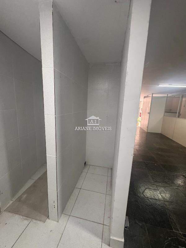 Andar, Funcionários, 0 Quarto, 2 Vagas