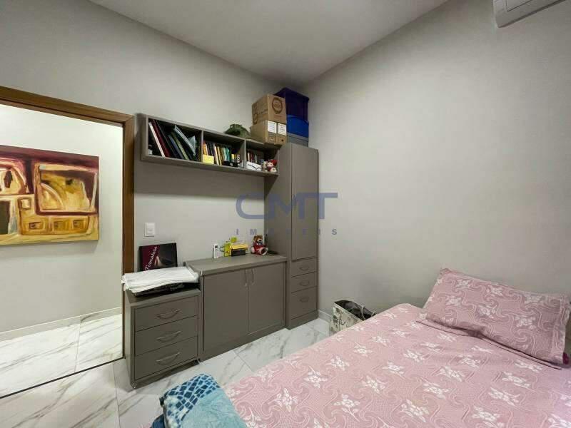 Casa, Santa Efigênia, 3 Quartos, 2 Vagas, 1 Suíte