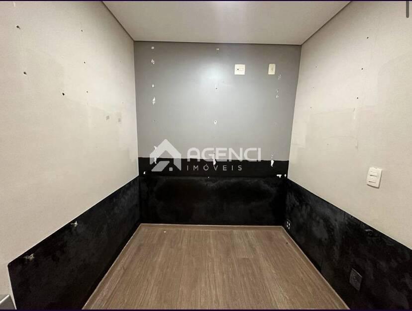 Apartamento, Sagrada Família, 3 Quartos, 0 Vaga, 1 Suíte