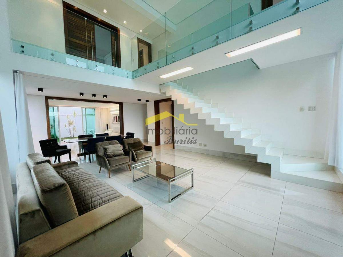 Casa, Buritis, 4 Quartos, 4 Vagas, 3 Suítes