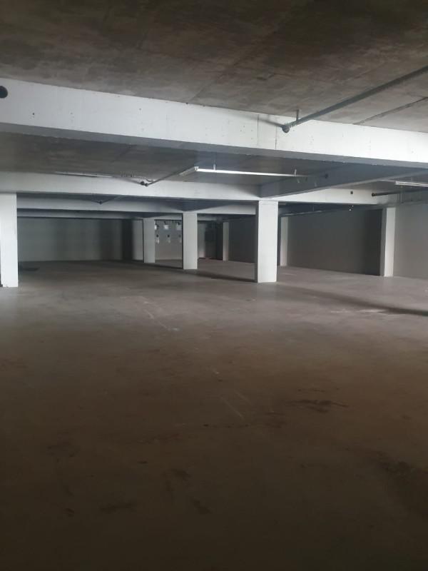 Andar, Estoril, 0 Quarto, 15 Vagas