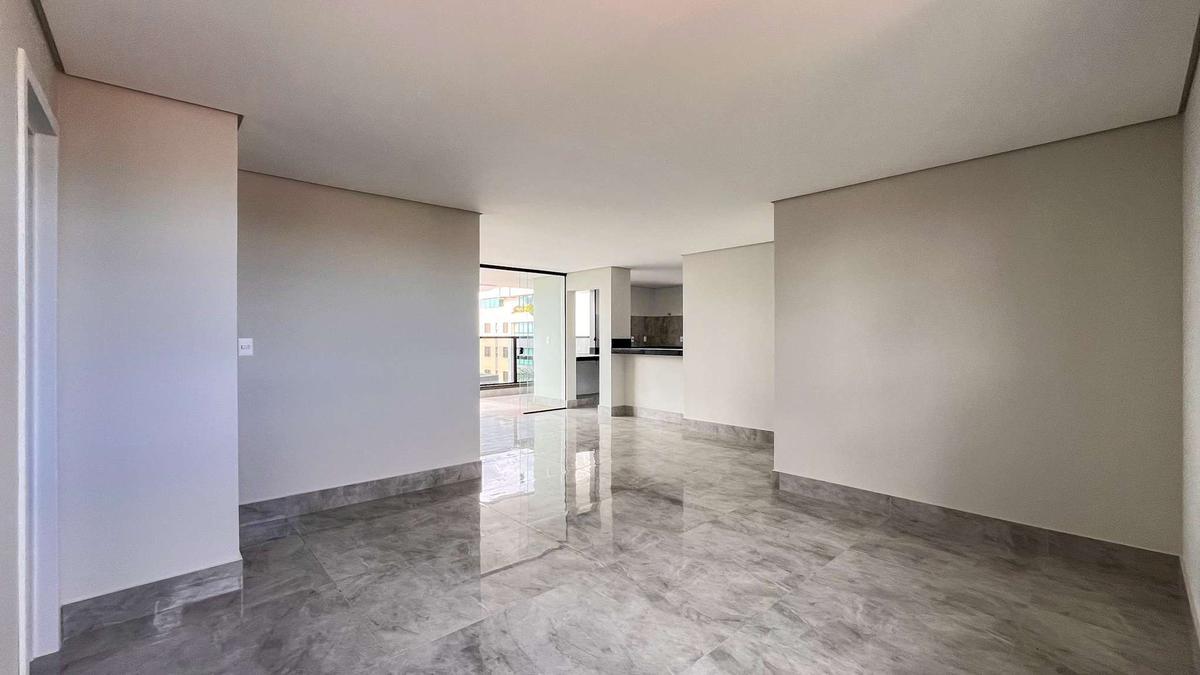 Apartamento, Castelo, 4 Quartos, 4 Vagas, 2 Suítes