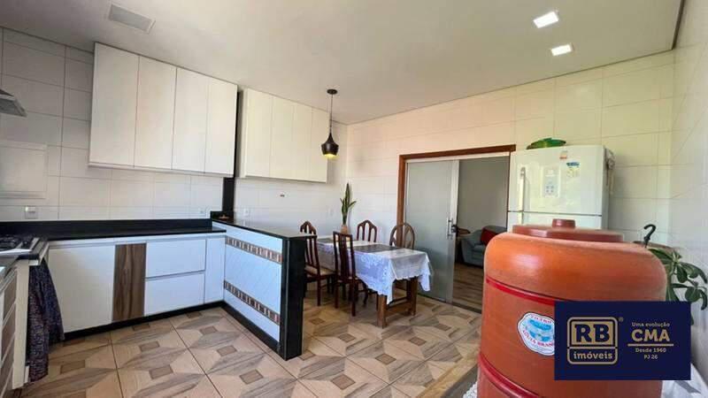 Apartamento, Floresta, 6 Quartos, 0 Vaga, 1 Suíte