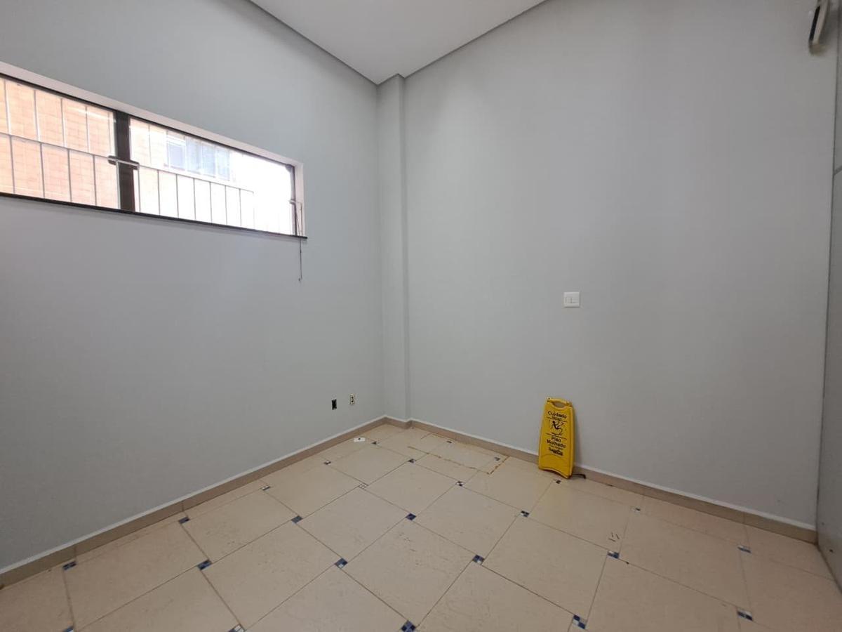 Andar, Centro, 0 Quarto, 0 Vaga