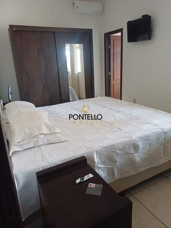 Casa, São Vicente, 3 Quartos, 2 Vagas, 1 Suíte