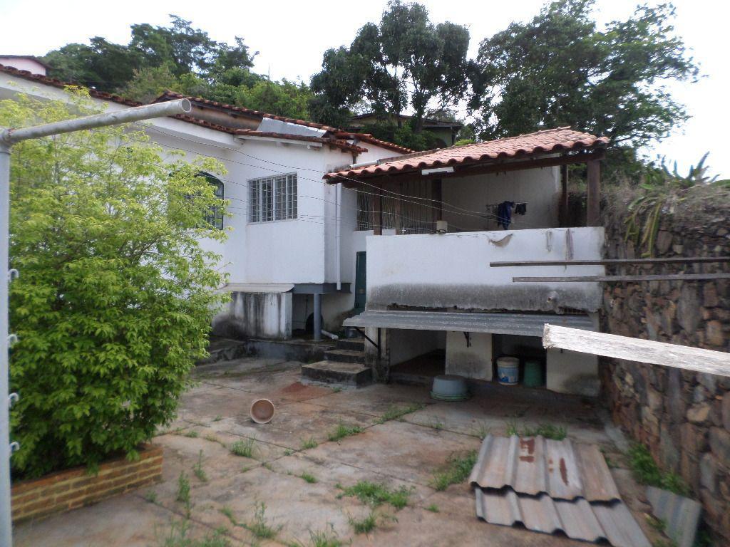 Casa, Centro, 5 Quartos, 0 Vaga, 1 Suíte