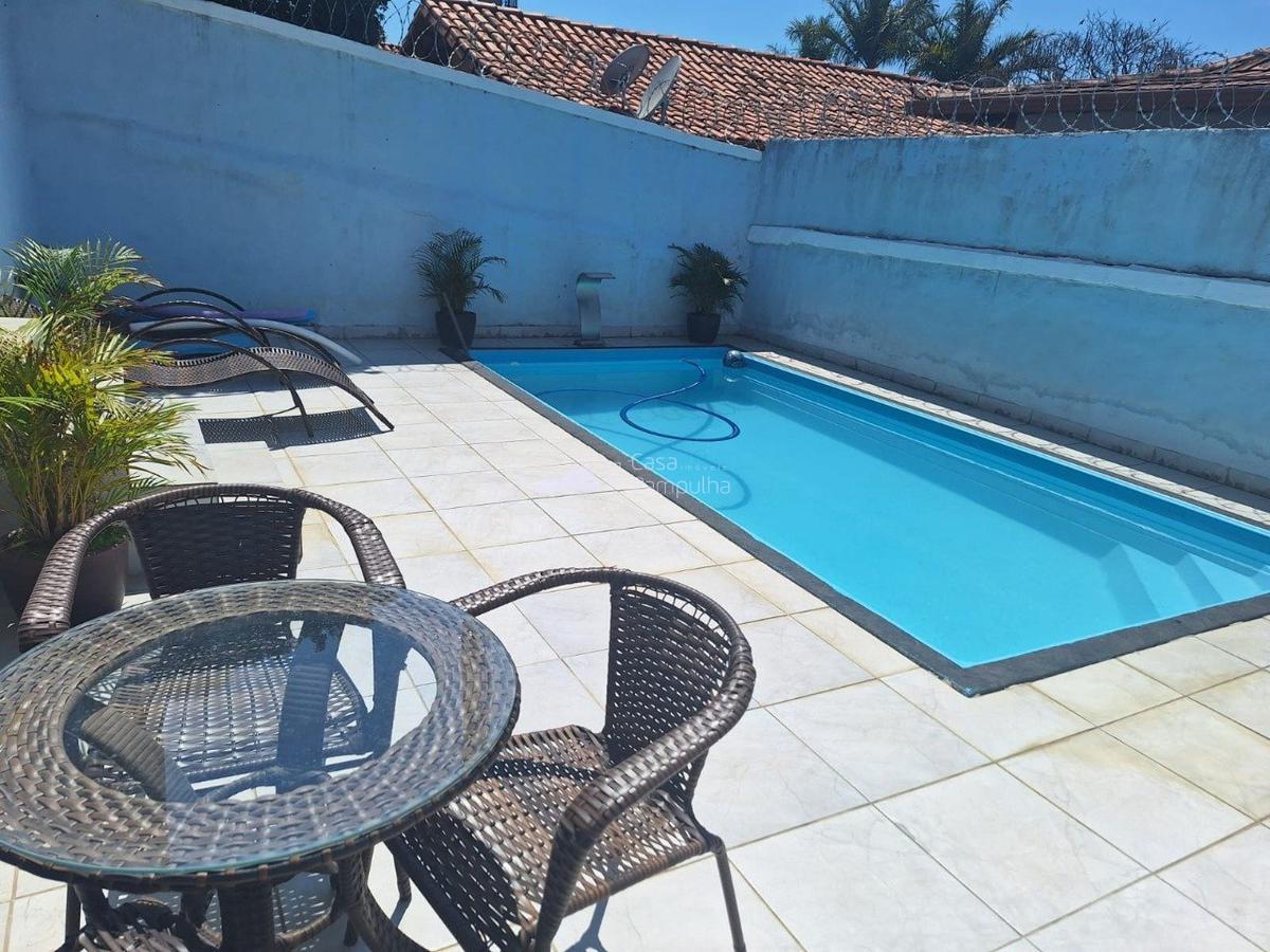 Casa, Santa Mônica, 4 Quartos, 2 Vagas, 2 Suítes