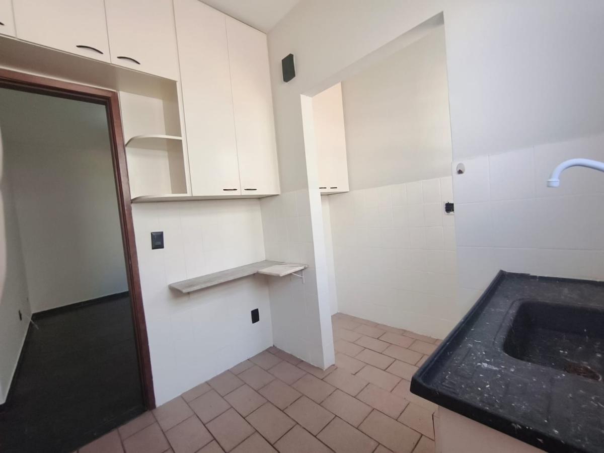 Apartamento, Estoril, 2 Quartos, 1 Vaga