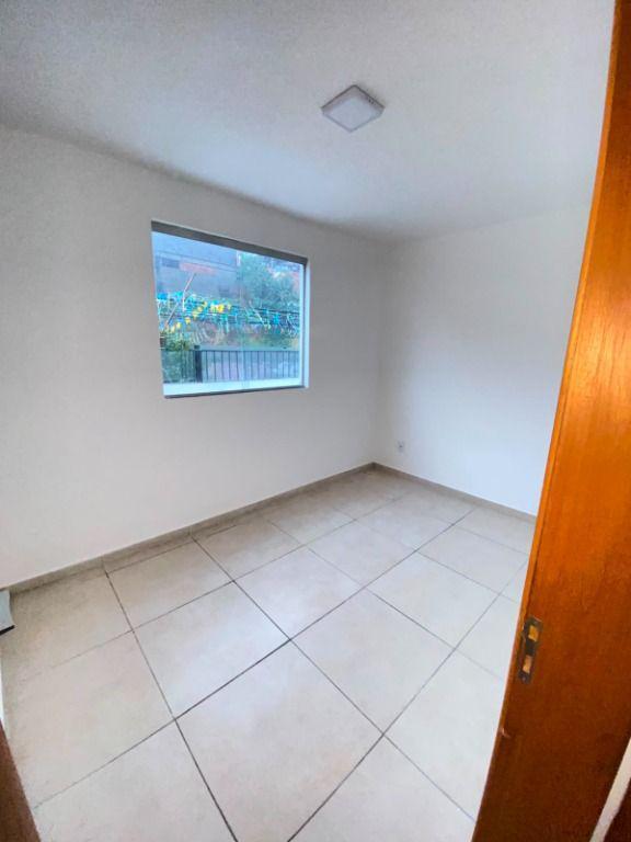 Apartamento, Jardim Vitória, 2 Quartos, 1 Vaga