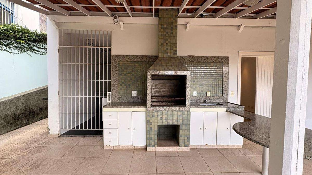 Casa, Vila Paris, 4 Quartos, 4 Vagas, 2 Suítes