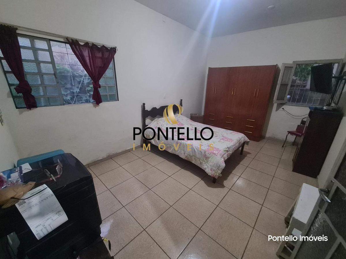 Casa, Concórdia, 4 Quartos, 2 Vagas, 1 Suíte