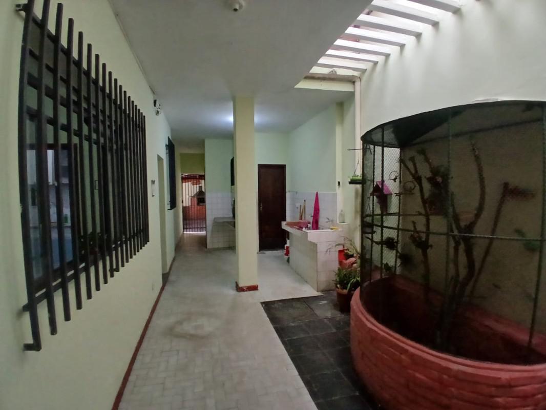 Casa, São Bernardo, 3 Quartos, 2 Vagas, 1 Suíte