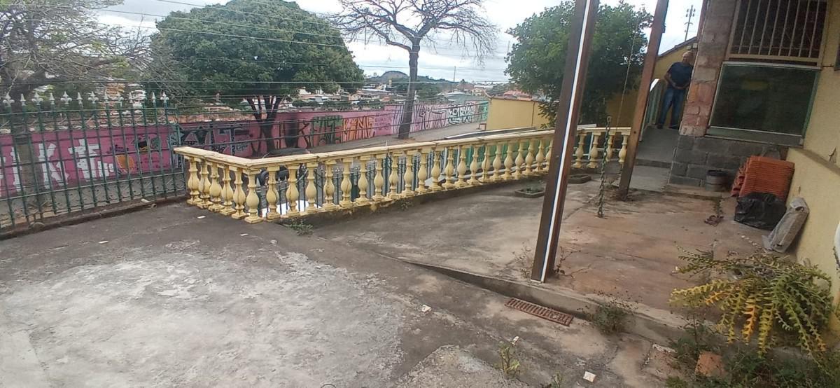 Casa, Bandeirantes, 4 Quartos, 1 Vaga