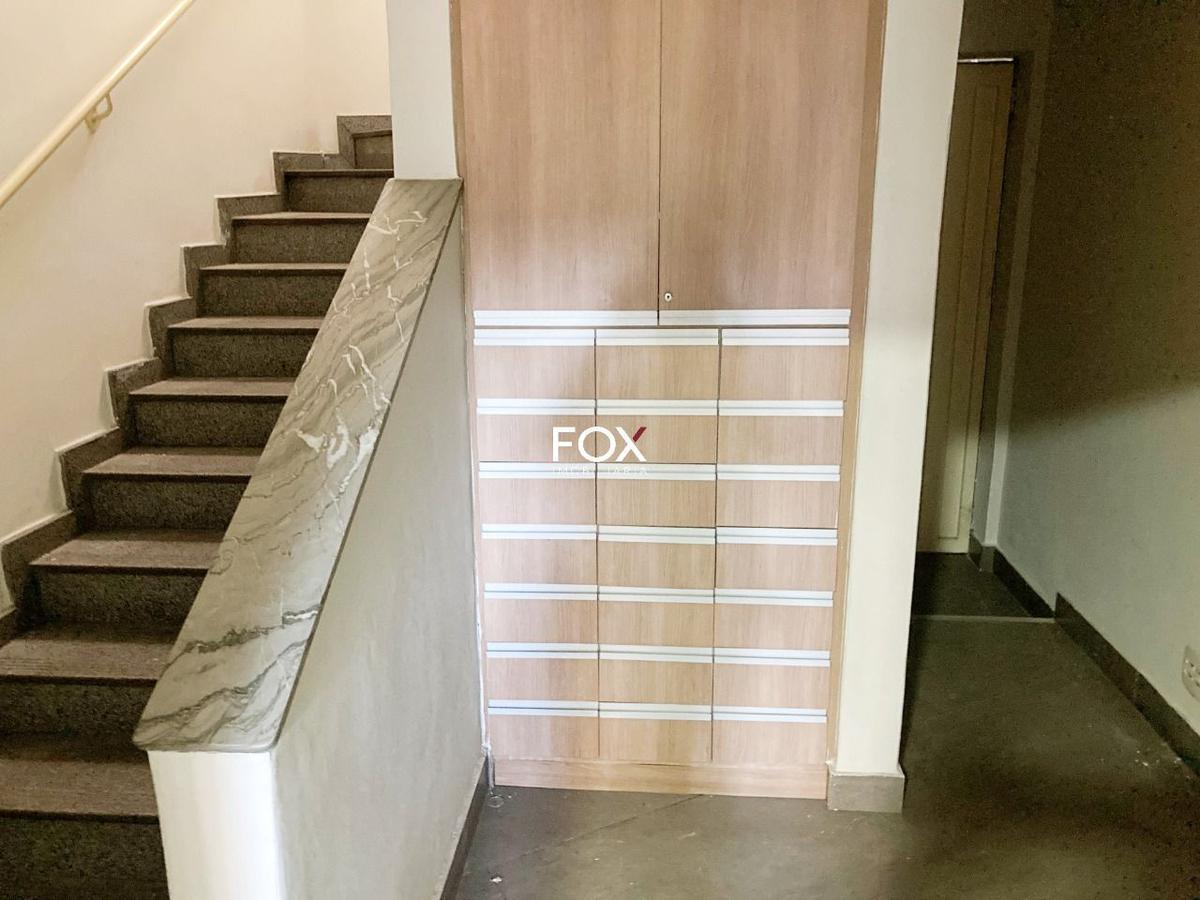 Casa, Funcionários, 5 Quartos, 2 Vagas, 1 Suíte